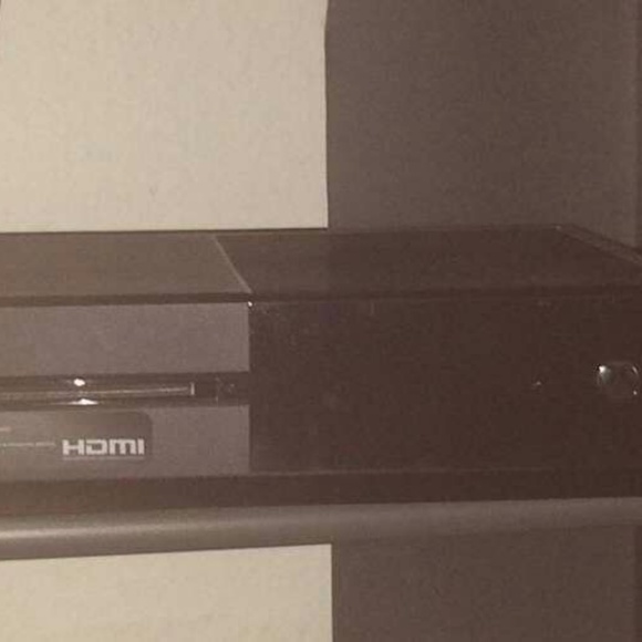 Xbox One - Picture 3 of 4